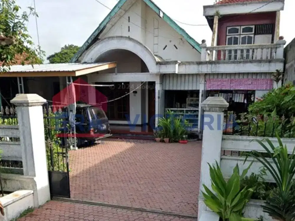 Rumah Siap Huni Dengan Halaman yang Luas di Pusat Kertosono Dekat Pasar & Stasiun
