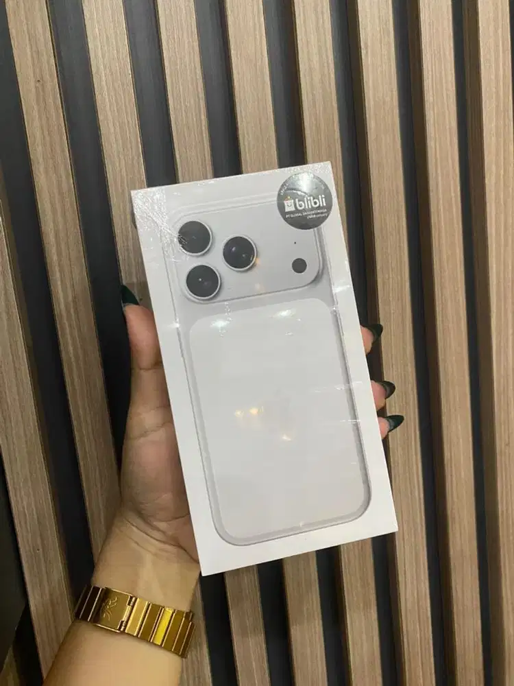 IPHONE 17PRO 256GB SILVER BRAND NEW