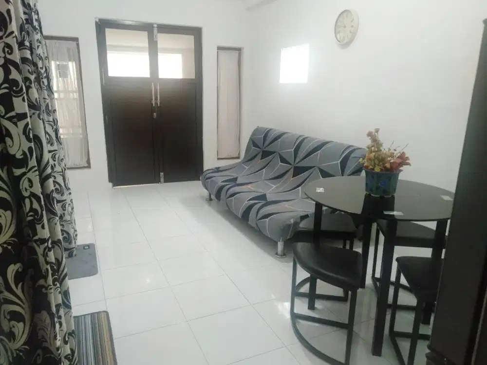 Rumah Disewakan Dekat Mal Kota Kasablanka