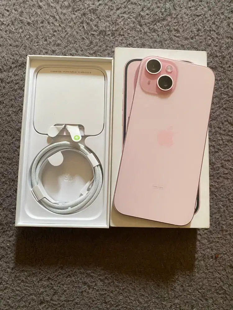 Di Jual Iphone 15 256gb iBox Pink Baru Buka Segel baru di aktivasi