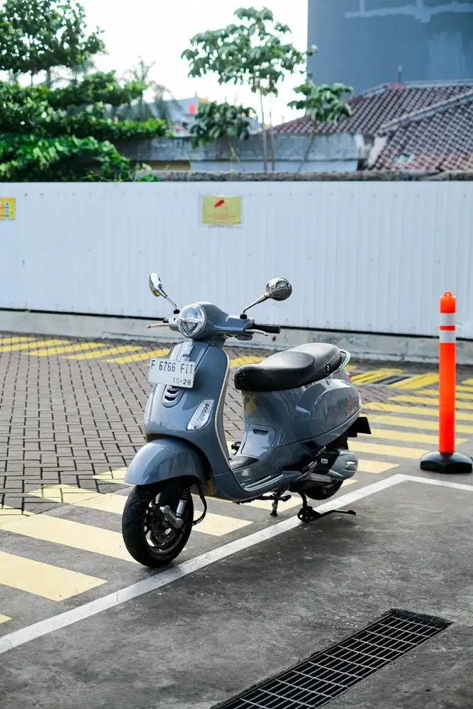 PIAGIO VESPA MATIC S 125 IGET FACELIFT TAHUN 2023
