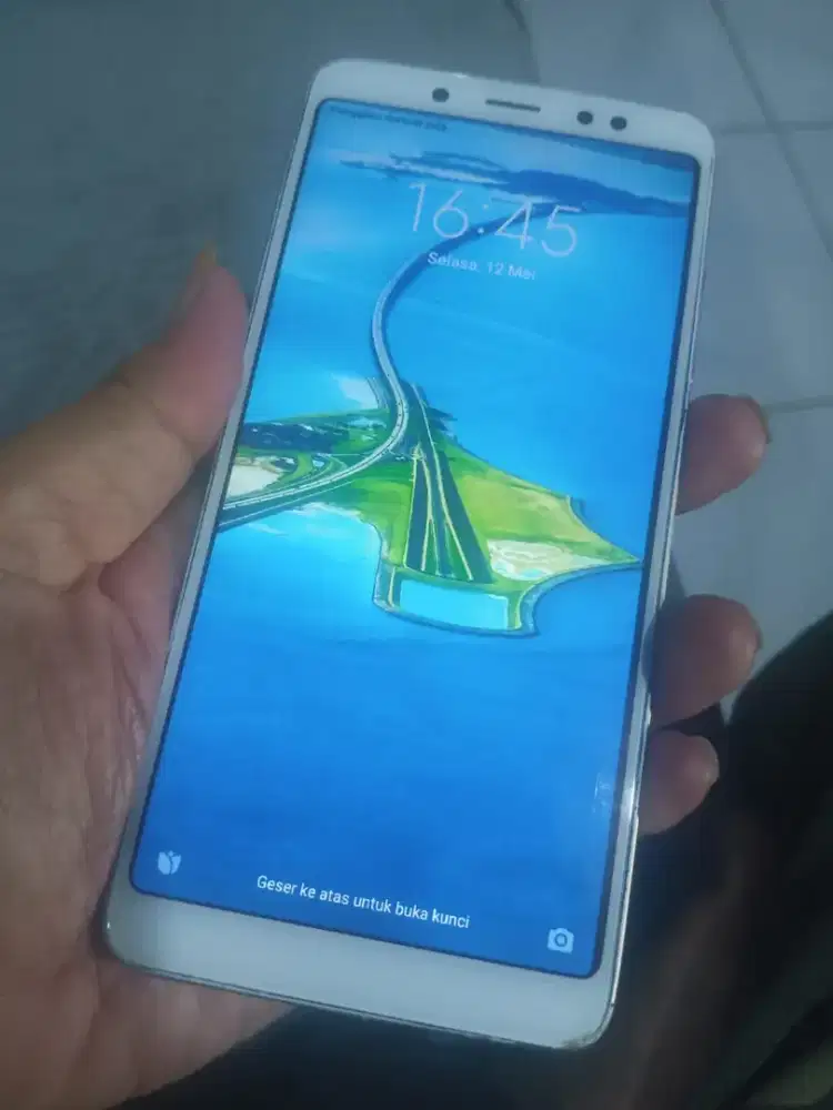 Xiaomi note 5.. 4/64.. Hrg jelass murrahe lurr