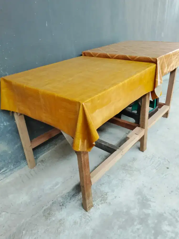 Meja makan/ meja dagang