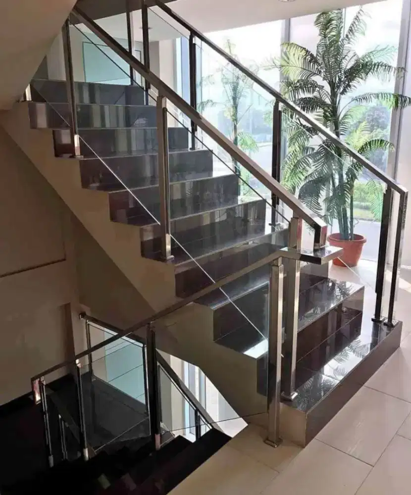 Reling tangga balkon stenlies kaca stell