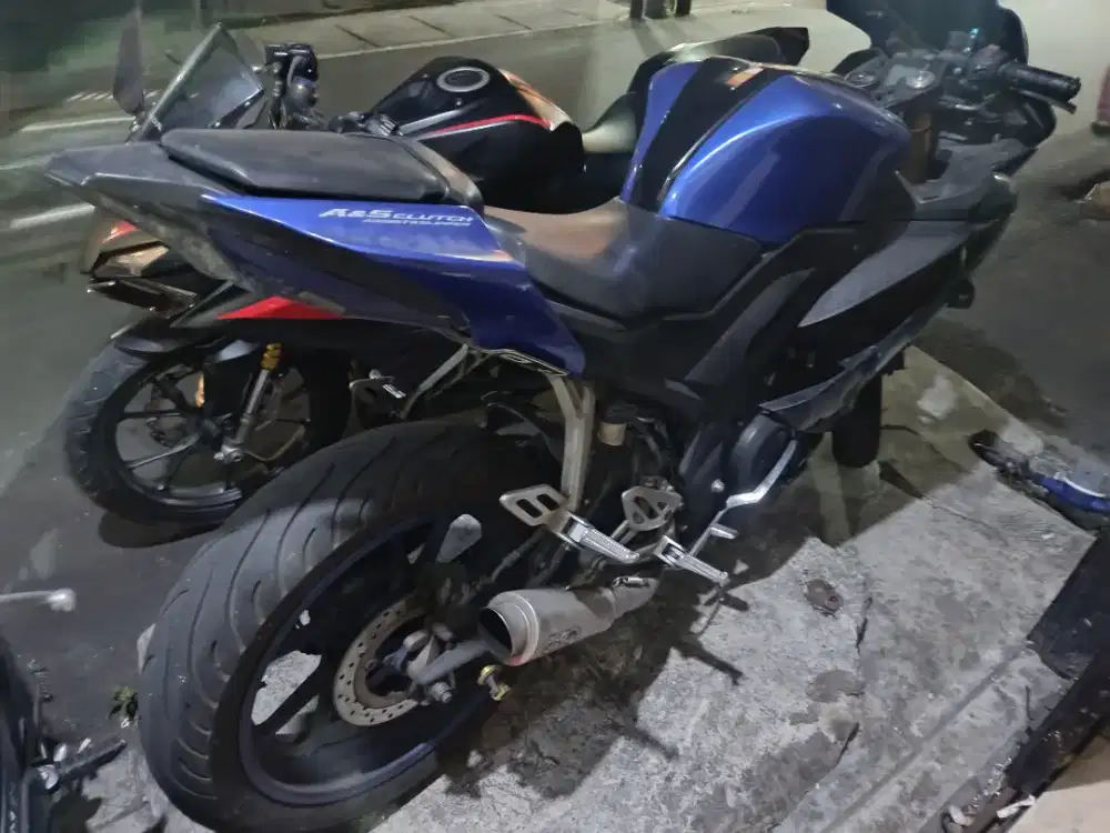 R15. Di jual cepat