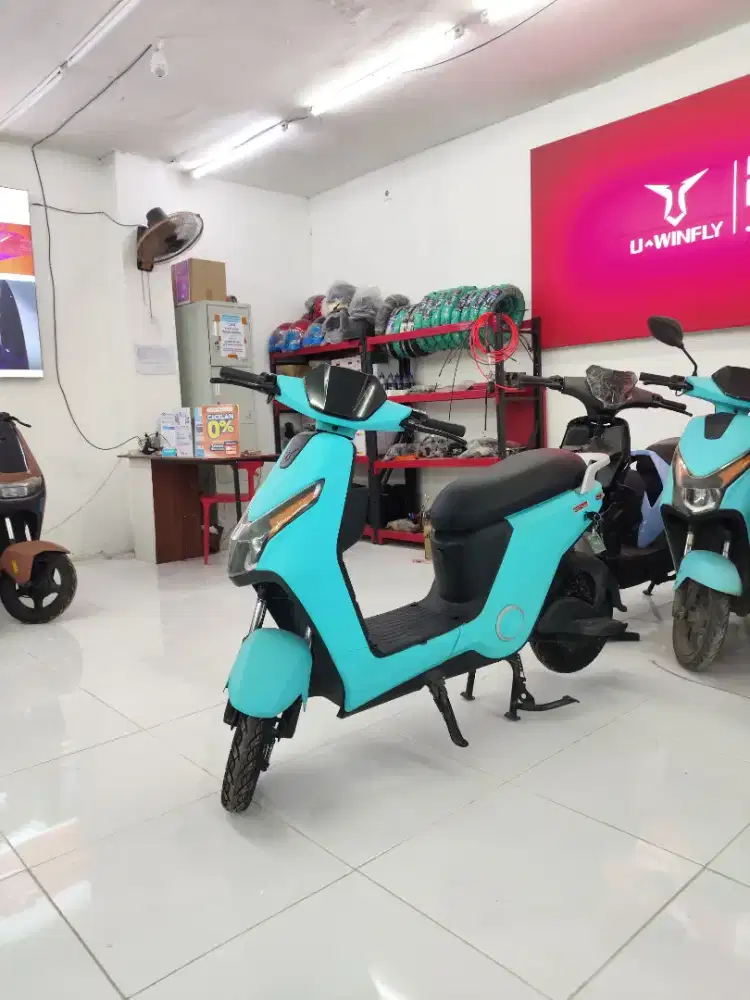 SEPEDA LISTRIK UWINFLY BERGARANSI RESMI 10THN, BISA CICILAN DP0%