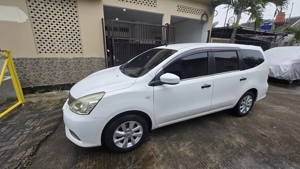 Nissan Grand livina 2015 Bensin