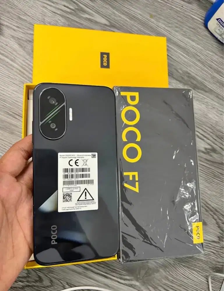 Poco F7 12/512GB
