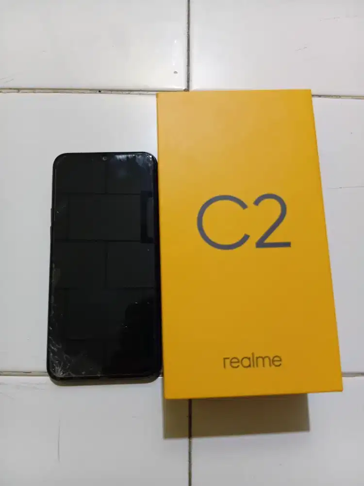 Di jual Realme C2 3/32 hitam