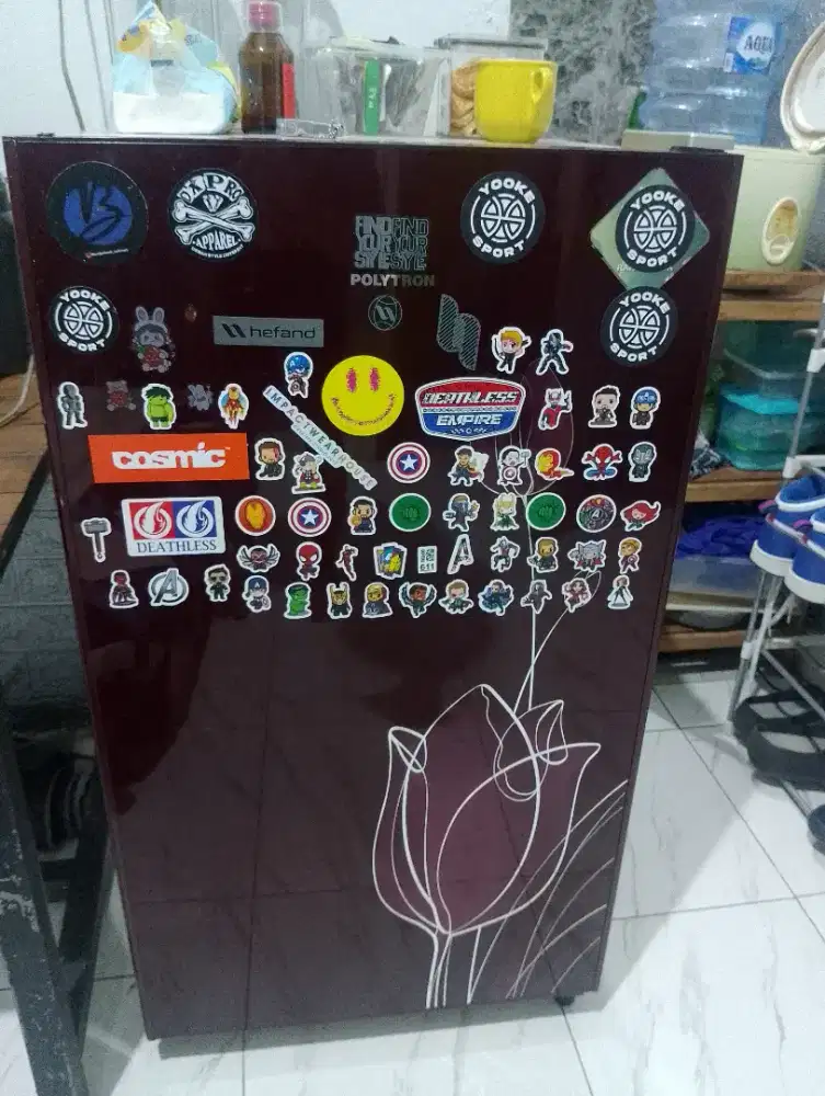 Kulkas polytron bekas