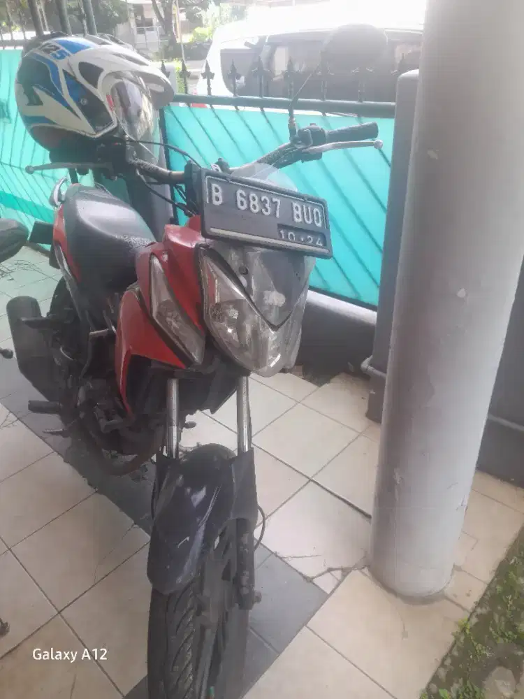 Bismillah, dijual motor honda CS1. Plat 2024, pajak lewat.