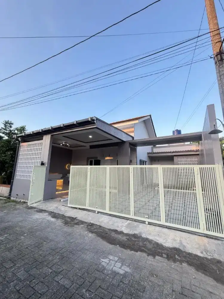 DI JUAL RUMAH BARU MEWAH SIAP HUNI DI MIJEN