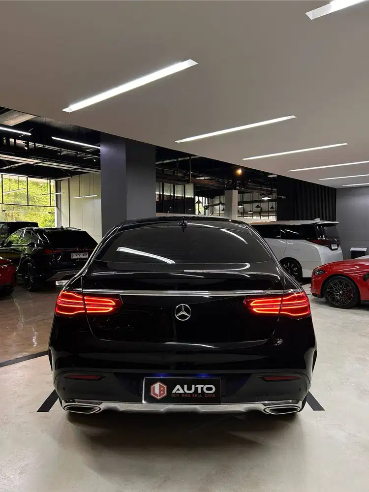 Mercedes Benz GLE400 Coupe AMG 2017 Hitam Mercy B100MNG Km31rb Nik 201