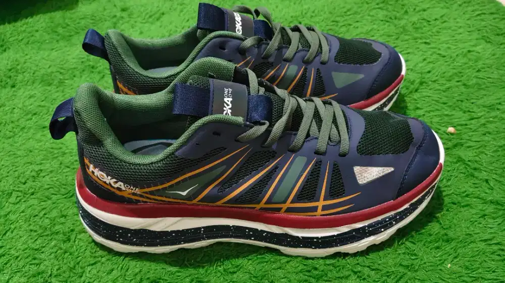 Sepatu Hoka limited edition size 44