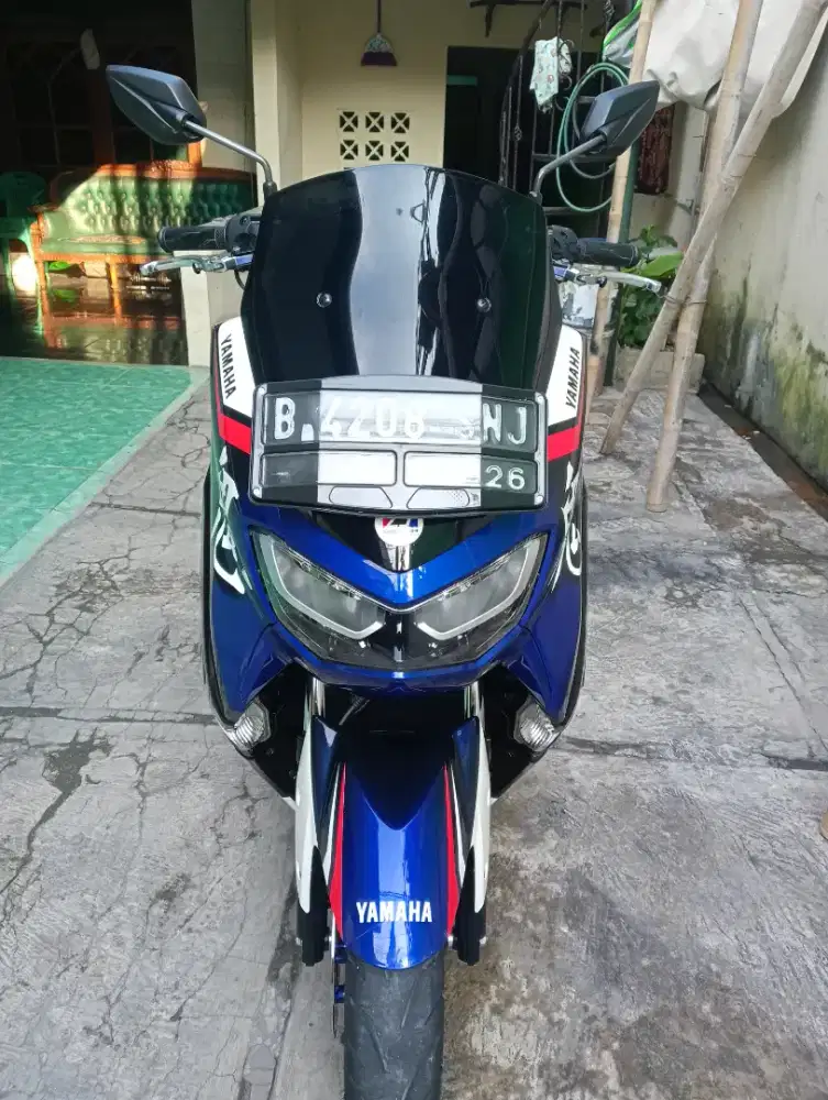 Di jual Yamaha n.max  th 2021 b.dki sltn