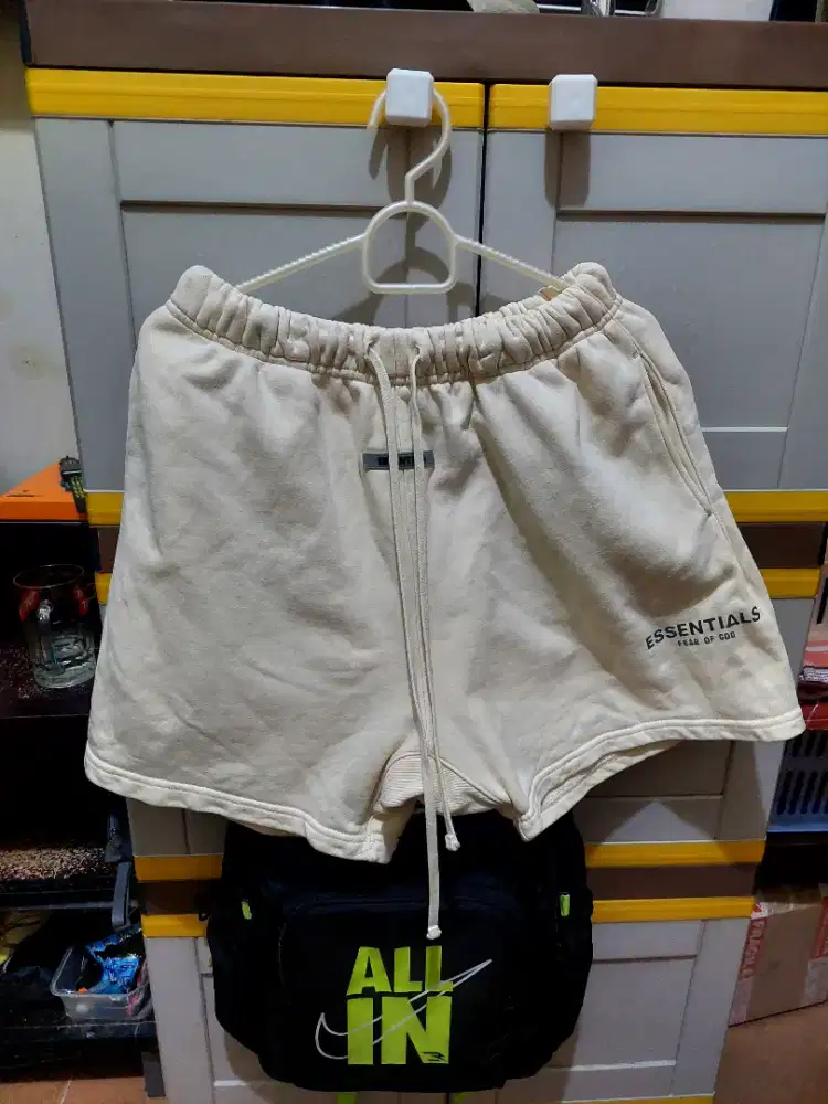 Celana pendek Essentials FOG mulus