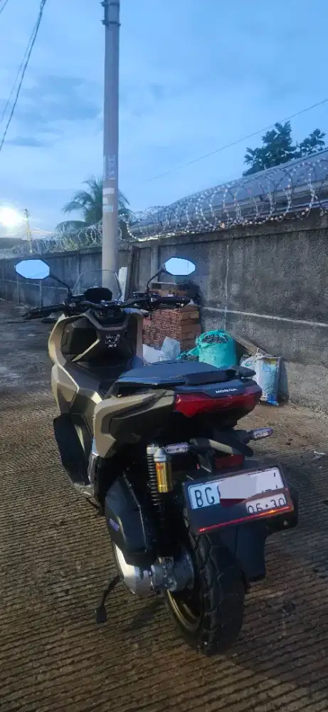HONDA ADV 160 - SAND KHAKI
