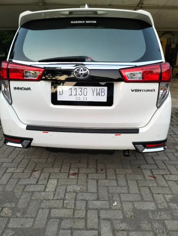 Toyota Innova venturer metik bensin tahun 2018