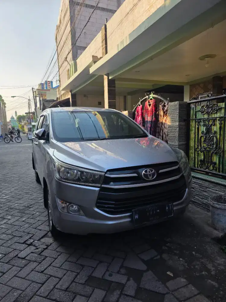 Innova reborn 2.4 G diesel MT