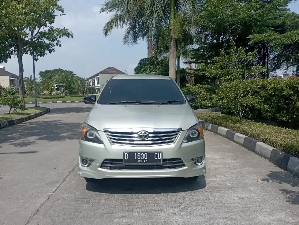 toyota innova g 2.0 luxury manual 2012