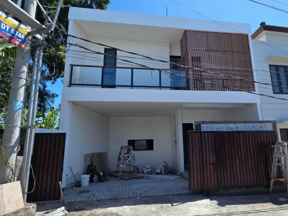 RUMAH BARU 2 LANTAI SIAP HUNI JL. GEMITIR KESIMAN DENPASAR BALI