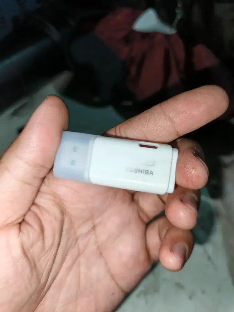 Flash Disk 4GB Toshiba Original IsiNya Lagu
