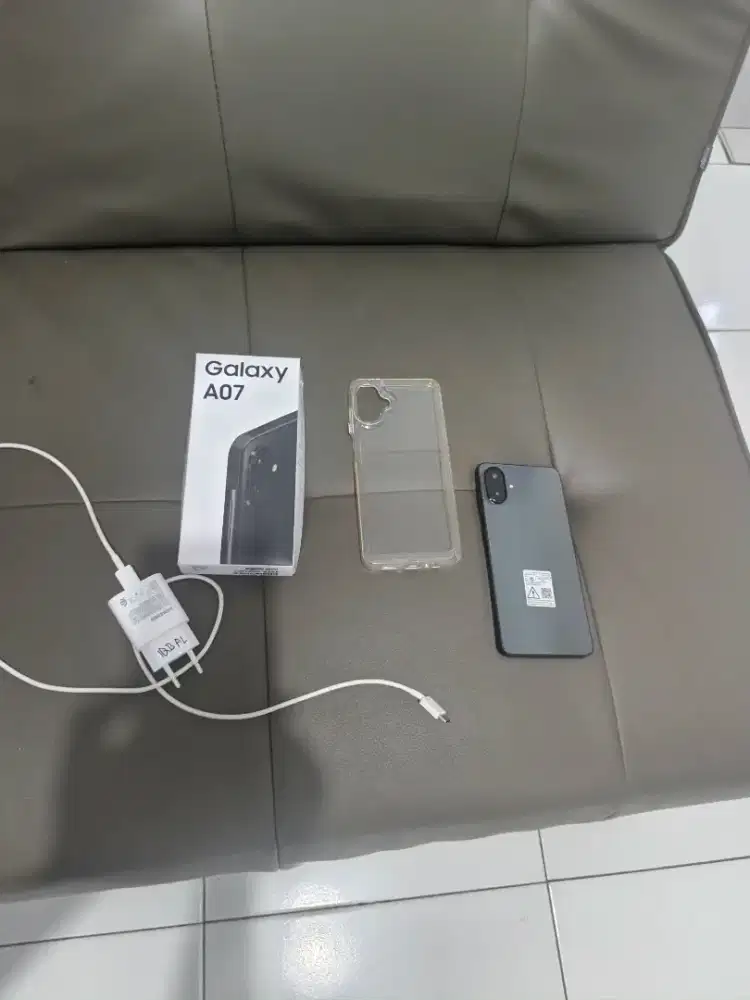 di jual samsung a074g pemakian baru 1 bulan warna hitam