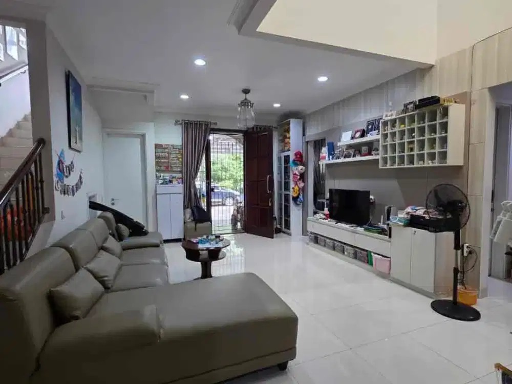 Dijual cepat dan turun harga rumah di BSD