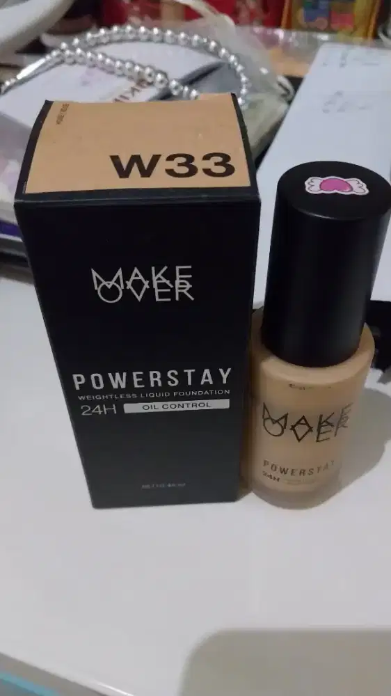 Preloved Make Over Powerstay Liquid Foundation