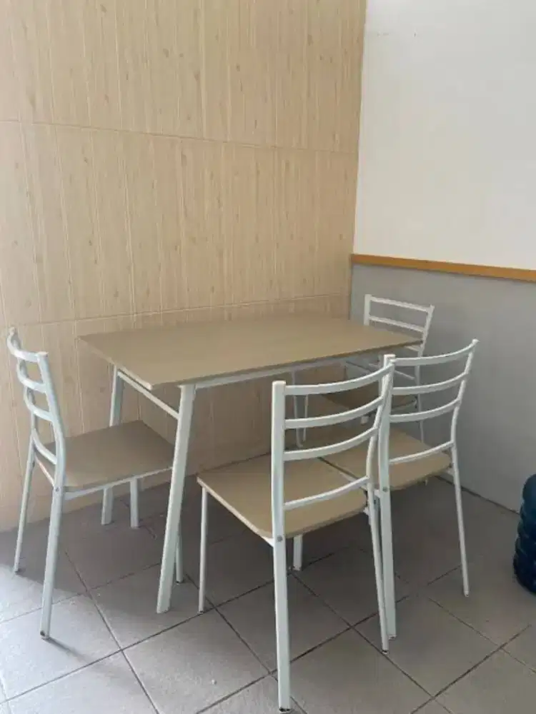 MEJA MAKAN SET MURAH BISA NEGO