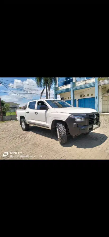 Mitsubishi triton DC hdx 4x4 th.2024 akhir new model
