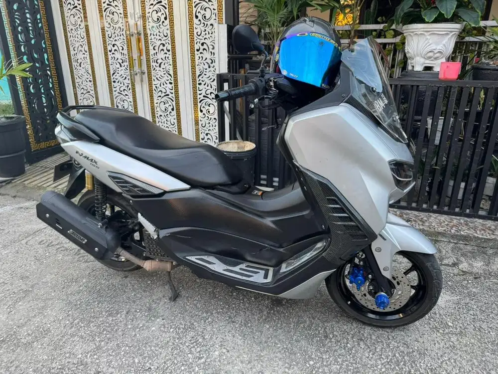 Di jual nmax new 2021 abs coneted type tertinggi