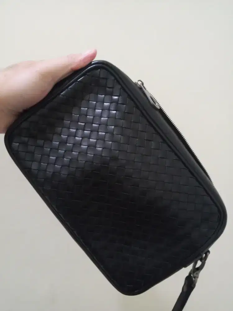 clutch bottega veneta