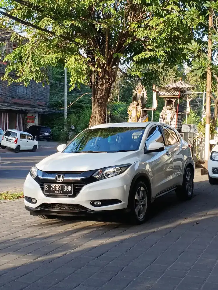 HONDA HR-V E CVT 2017 PLAT DK LOW KM SUPER ISTIMEWA