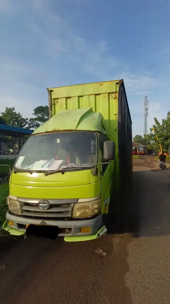 Dibutuhkan Driver Truk Engkel + Operator Forklift (
