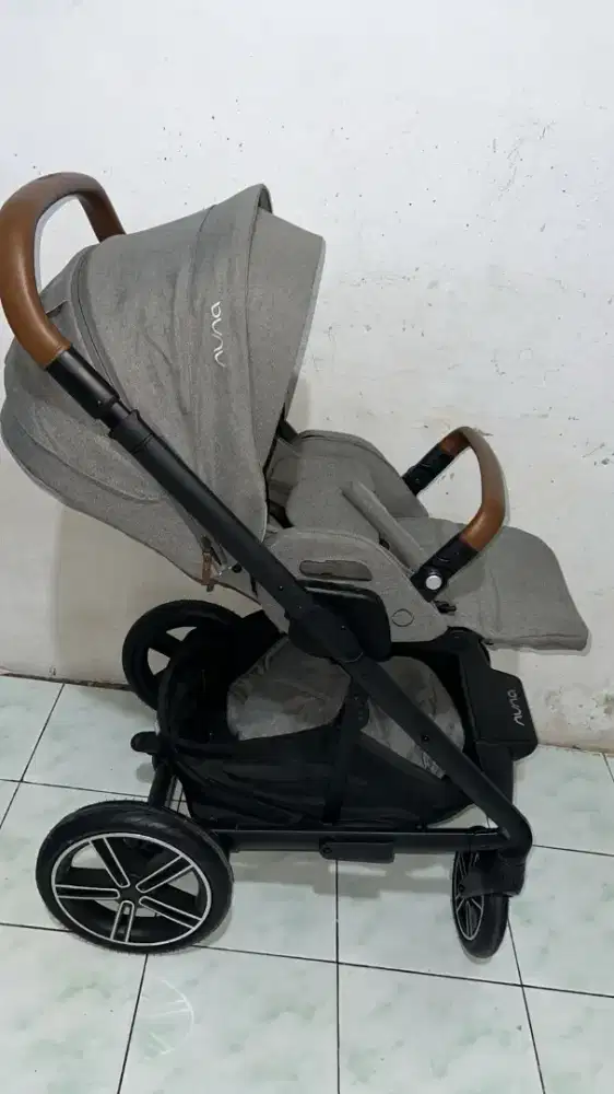 Stroller nuna warna granite