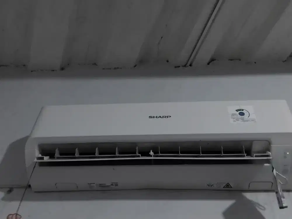 AC indoor and outdoor Sharp 1 PK
