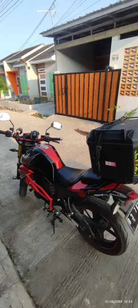 BYSON INJEKSI MESIN TERAWAT BODY MULUS PLAT BEKASI KOTA