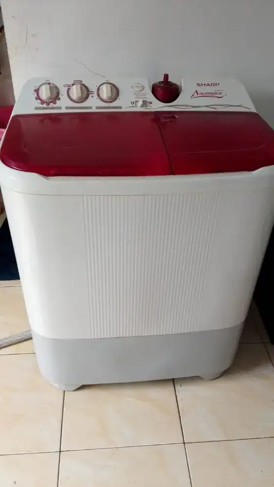 Mesin cuci Sharp 9,5 kilo no minus siap pakai