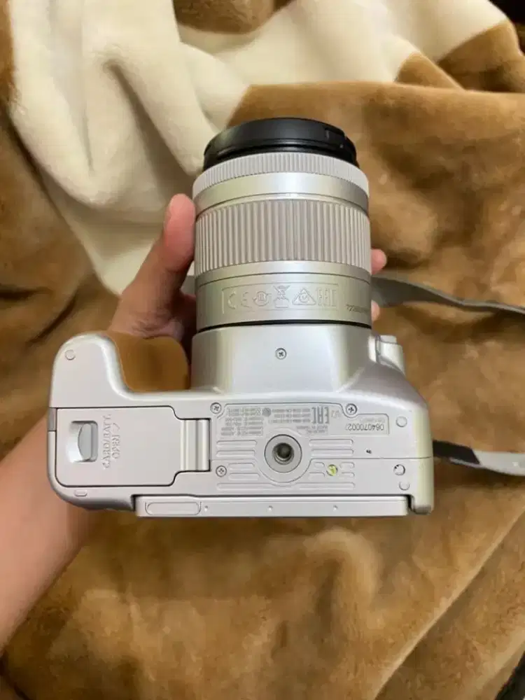 Canon 200d lensa kit