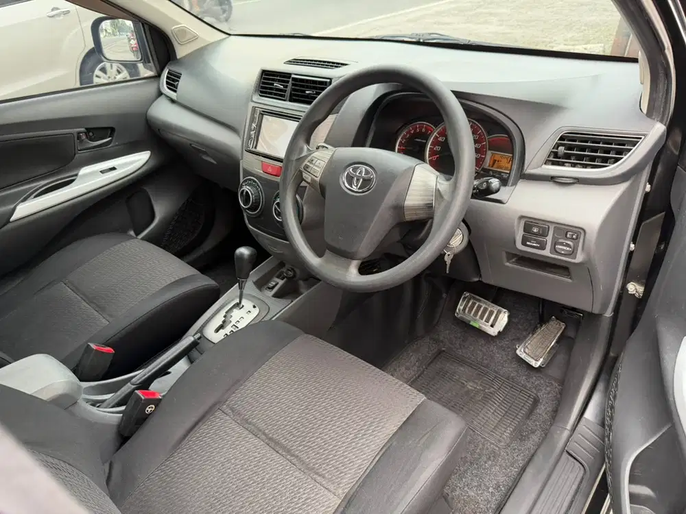 Toyota Avanza 2013 Bensin