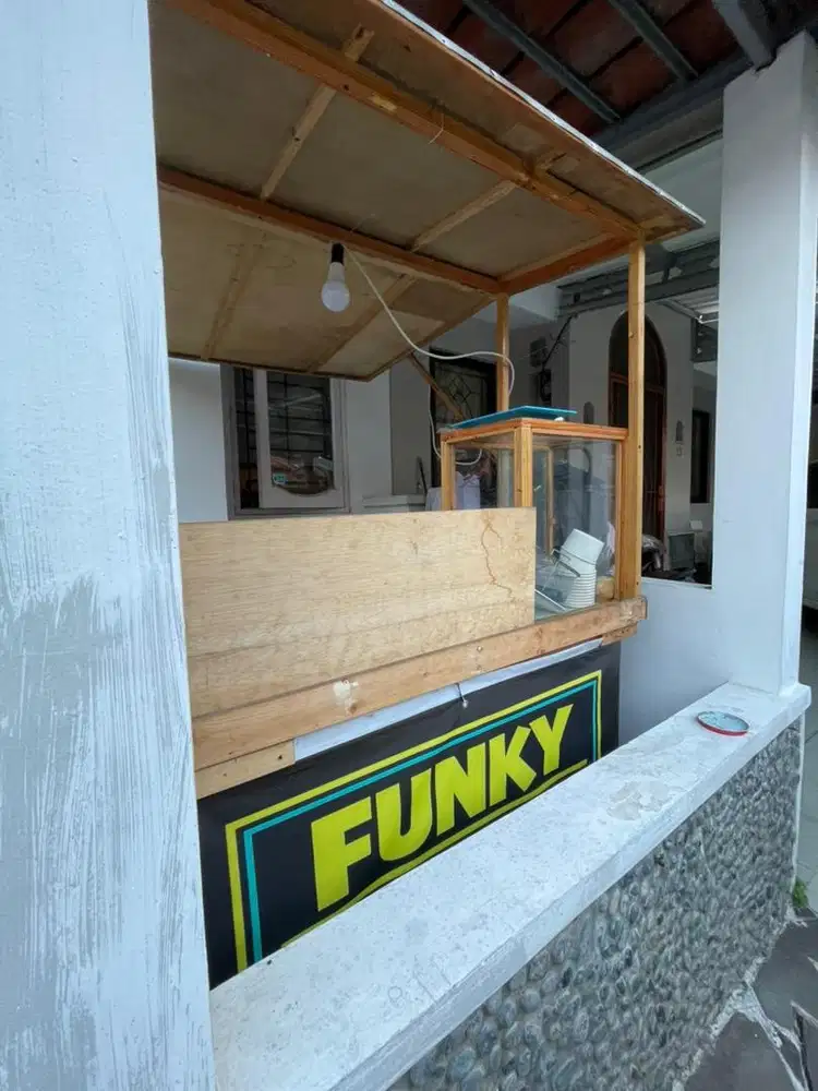 gerobak kayu ex kentang goreng
