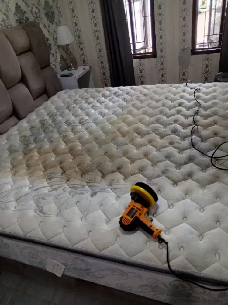 Jasa cuci kasur sofa kursi jok mobil hordeng dll.