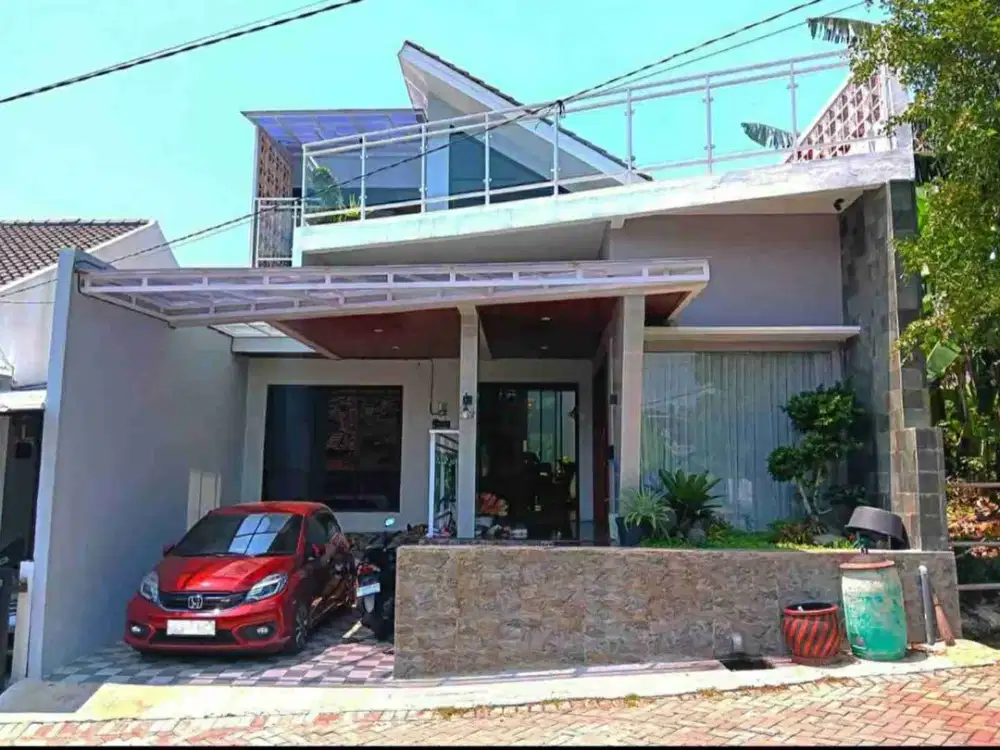 Dijual Cepat Rumah Bagus Tingkat 2 Lantai Siap Pakai Daerah Ngaliyan, Semarang