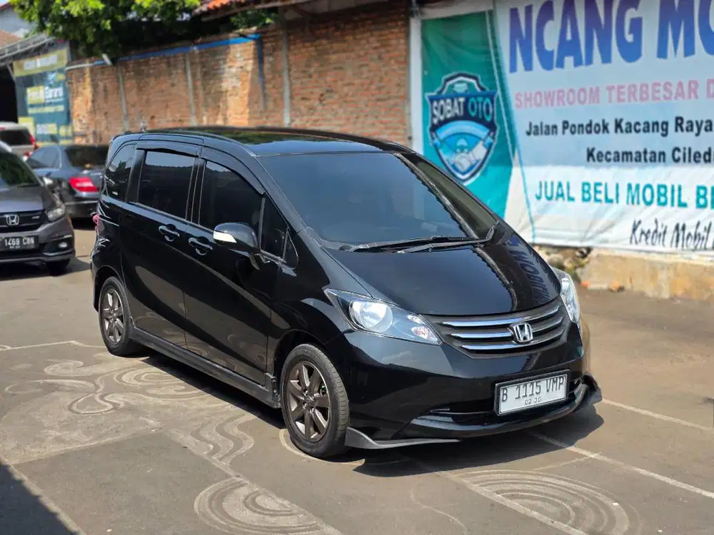 Honda Freed E PSD Matic 2011 Dp 8 Juta Istimewa