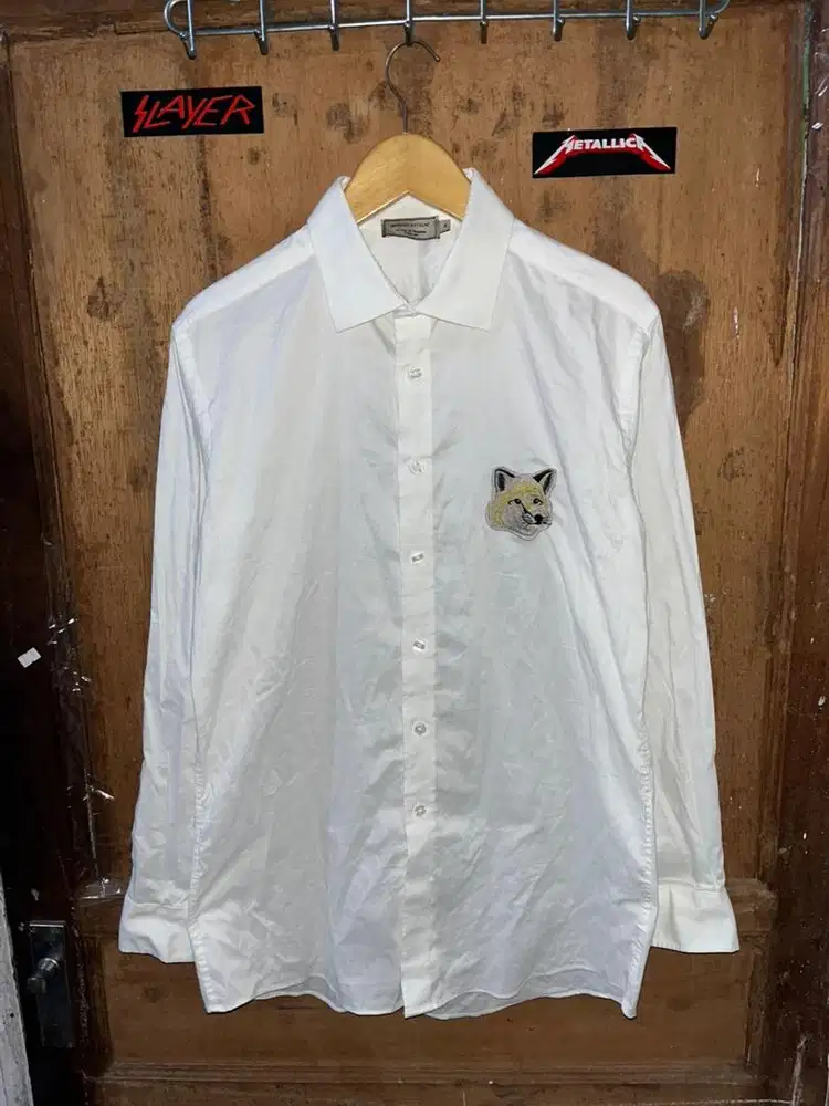 Kemeja Maison Kitsune