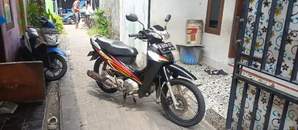 Honda karisma dijual