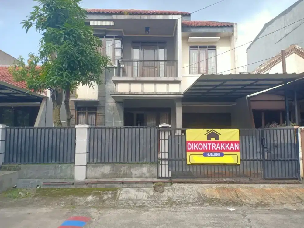 Disewakan Rumah Mewah Luas Komplek Kawaluyaan Soekarno Hatta Bandung | SW023