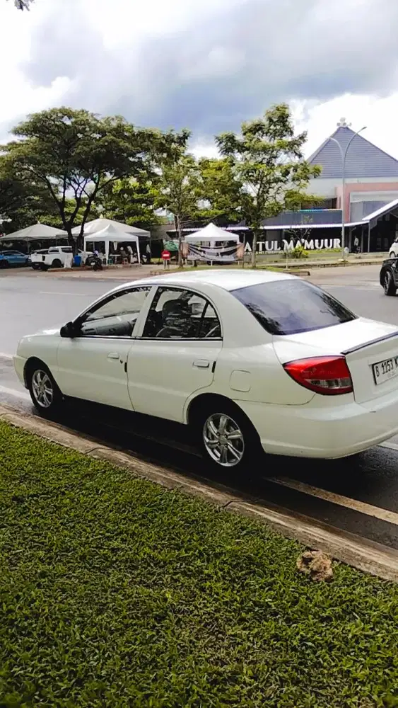 Kia Rio 2005 Bensin