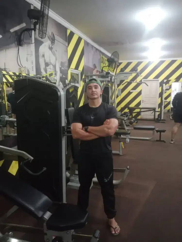 PERSONAL TRAINER